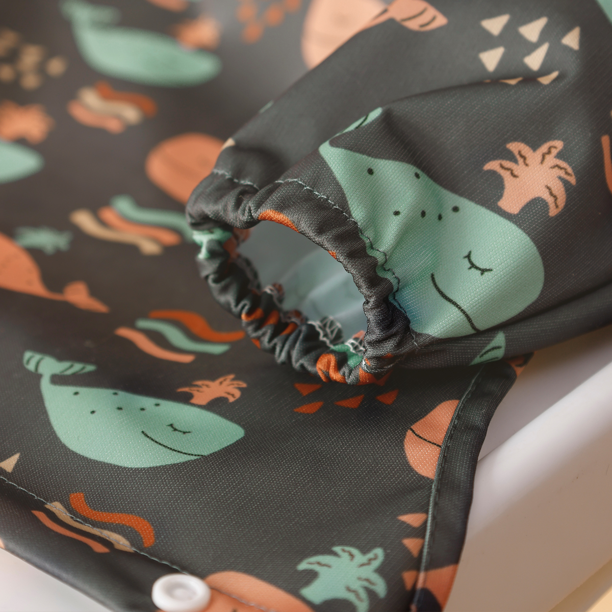 HappyFlute New One Piece Table - Bib Long Sleeve のレビューと価格